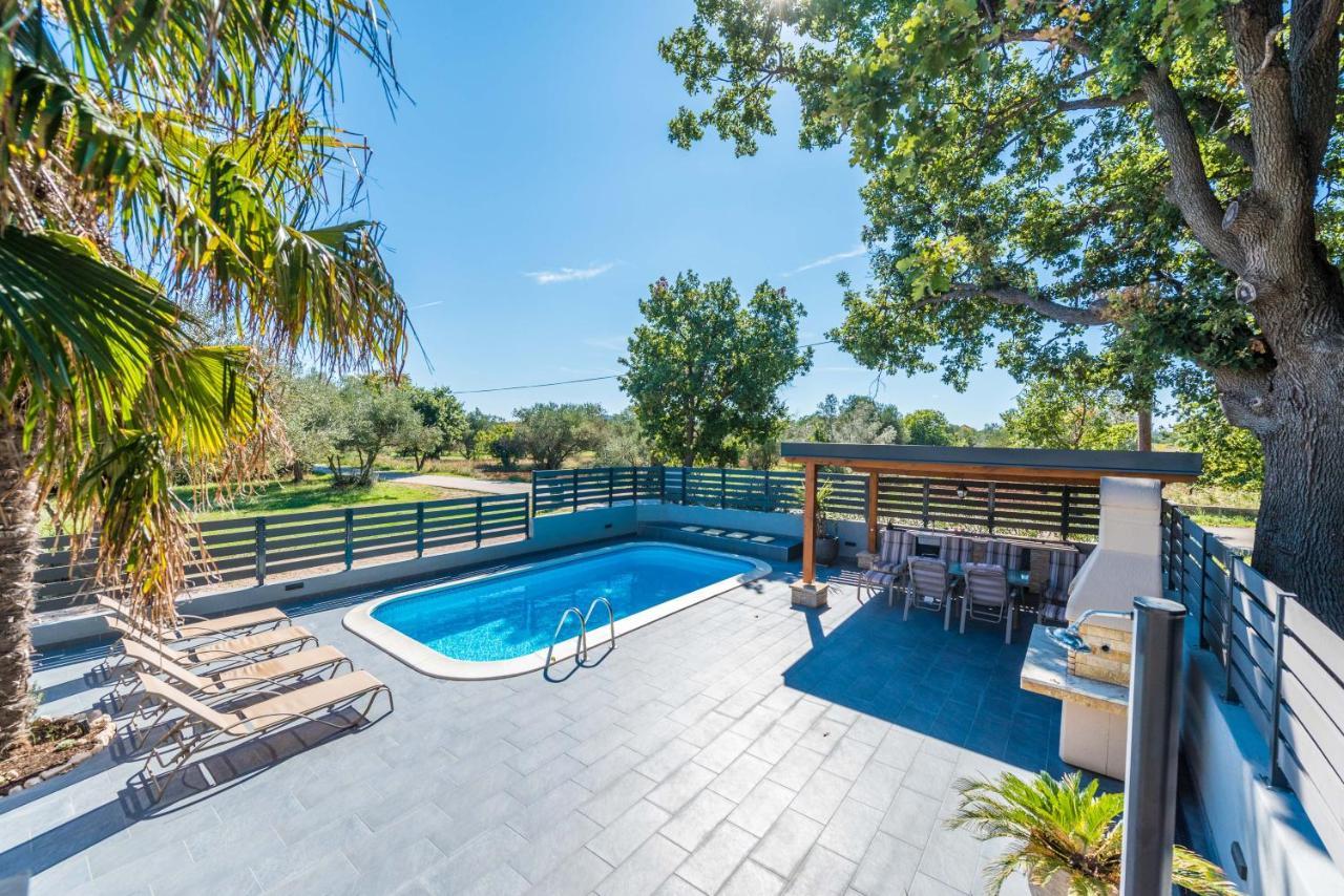 Villa Twins Sukosan With Heated Pool Exterior foto
